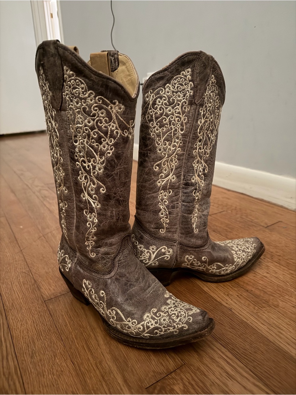 Corral Dark Brown Leather Western Boots with Cream Embroidery